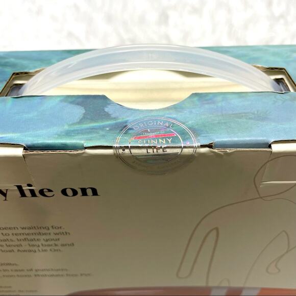 Sunnylife Inflatable Float Away Lie On Pool Float Surfboard Sealed NIB - Picture 3 of 9